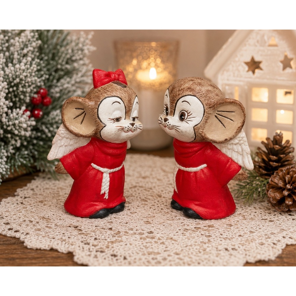 Vintage Chalkware Angel Mice Figurines Red Robes Anthropomorphic Christmas‎